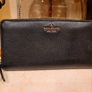 Kate Spade Continental Black Leather Zip Around Wallet